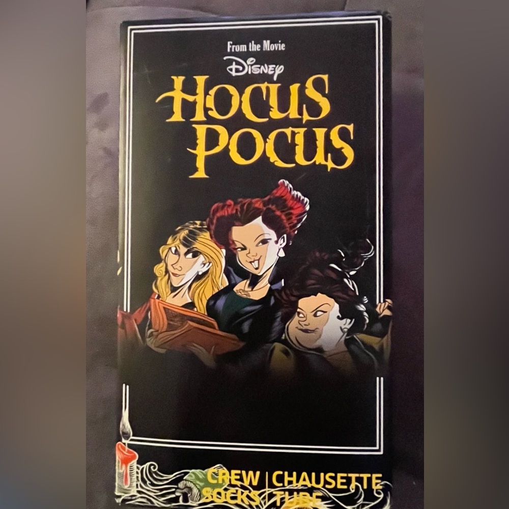 Hocus Pocus Disney 2 Pair Novelty Crew Socks VHS Case Shoe 5-10 sock 9-11